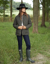 Load image into Gallery viewer, Women's Khaki Cord Collar Diamond Quilted Heritage Jacket
