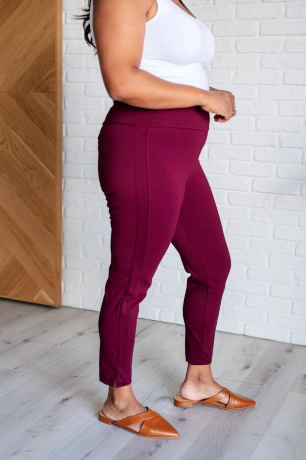 Magic Ankle Crop Skinny Pants in Wine Ave Shops